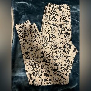 NEW! Printed leggings